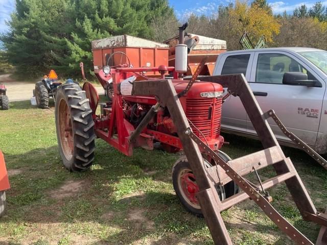 Image of Farmall H equipment image 3