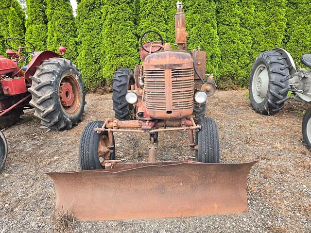 Image of Farmall A equipment image 2