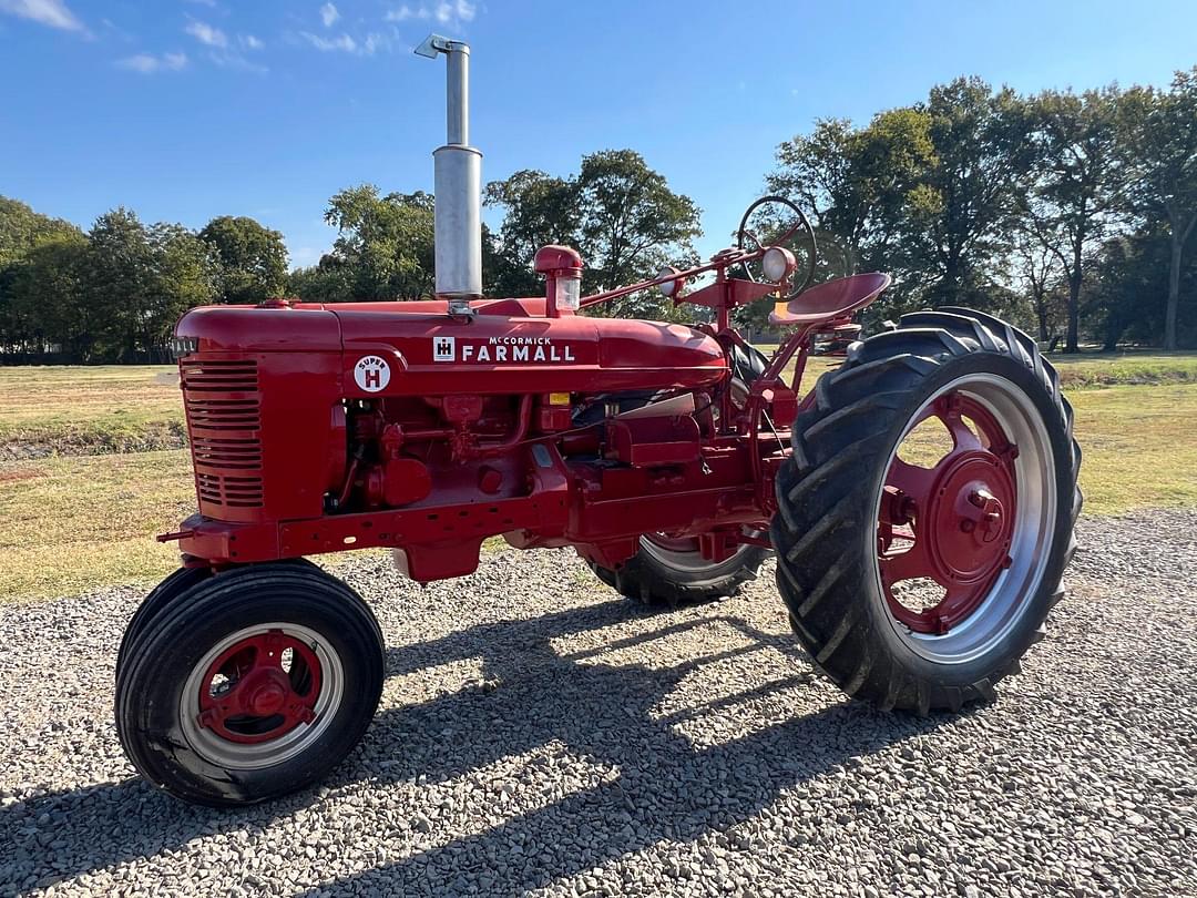 Image of Farmall Super H Primary image