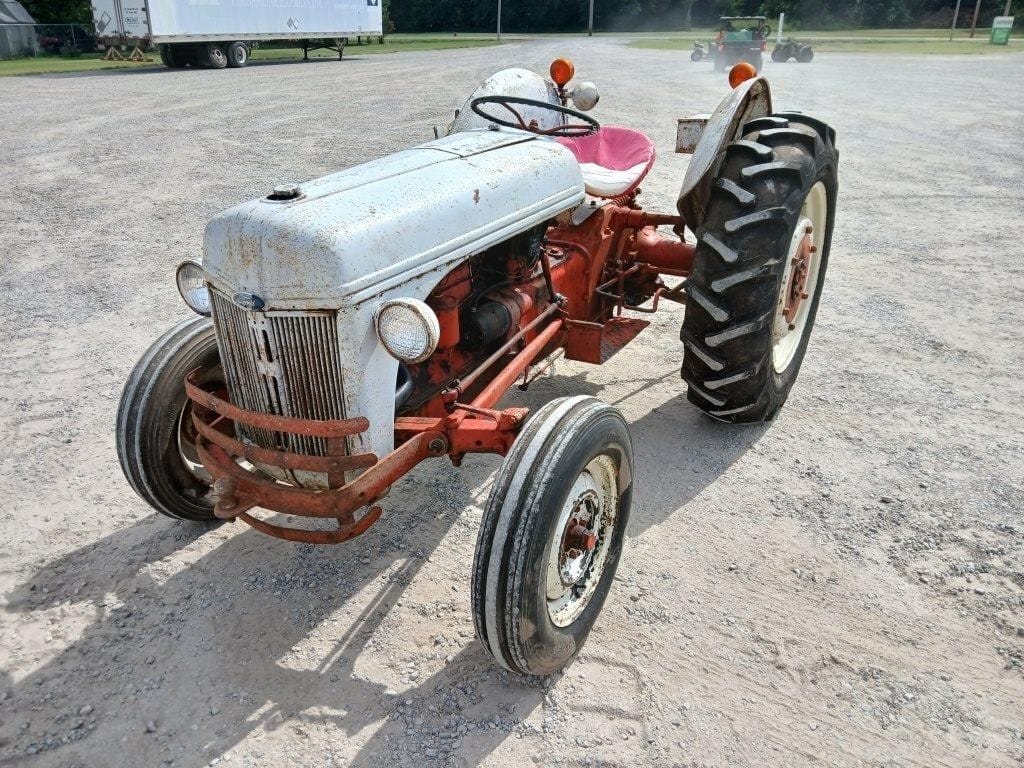 1945 Ford 2N Equipment Image0