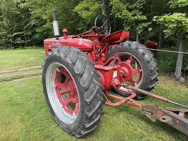 Image of Farmall M equipment image 2