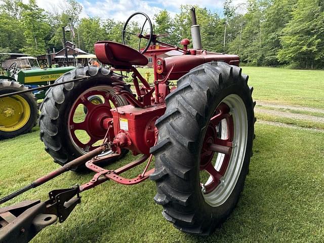 Image of Farmall M equipment image 4