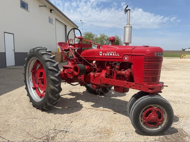 Image of International Harvester H equipment image 1