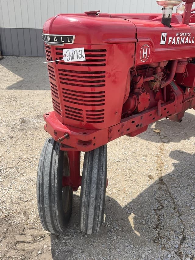Image of International Harvester H equipment image 3