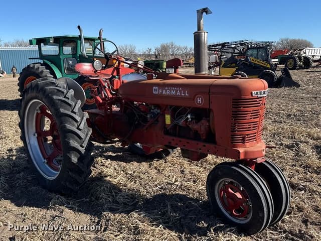 Image of Farmall H equipment image 2