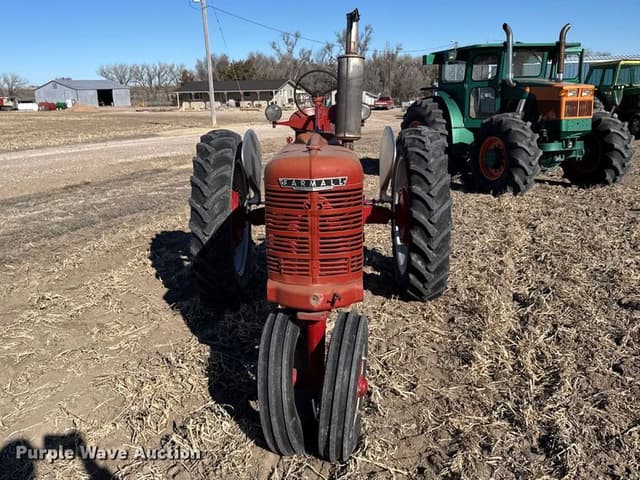 Image of Farmall H equipment image 1