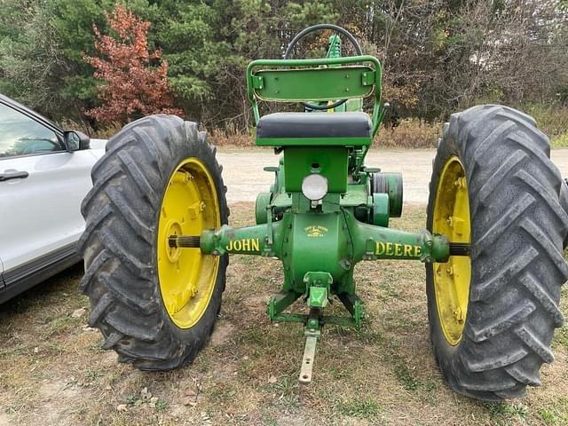 Image of John Deere A equipment image 4