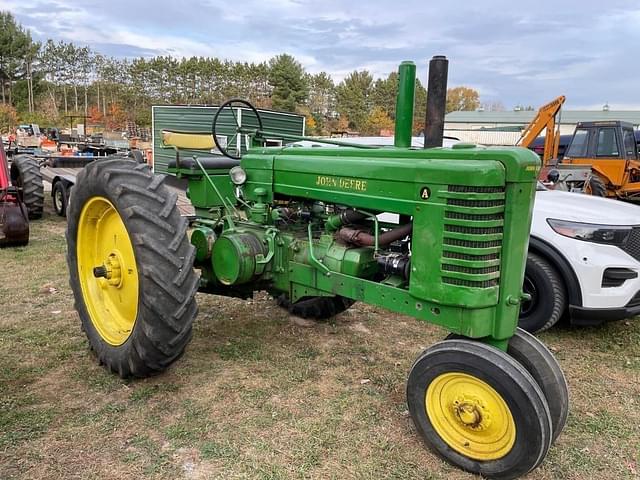 Image of John Deere A equipment image 1