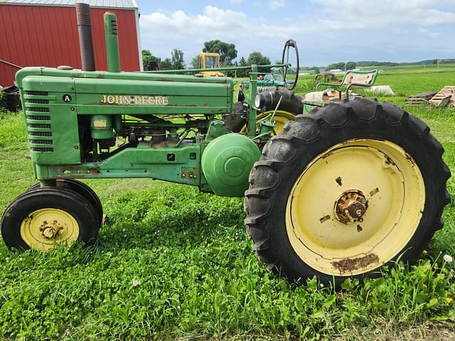 Image of John Deere A equipment image 2