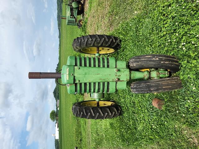 Image of John Deere A equipment image 1