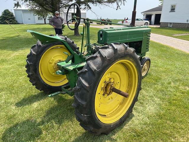 Image of John Deere H equipment image 4