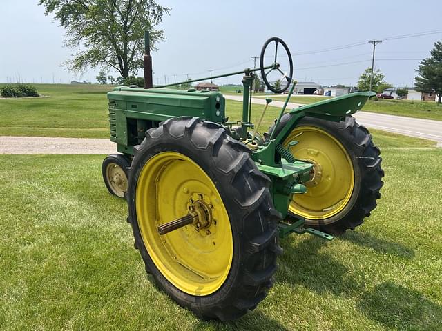 Image of John Deere H equipment image 2
