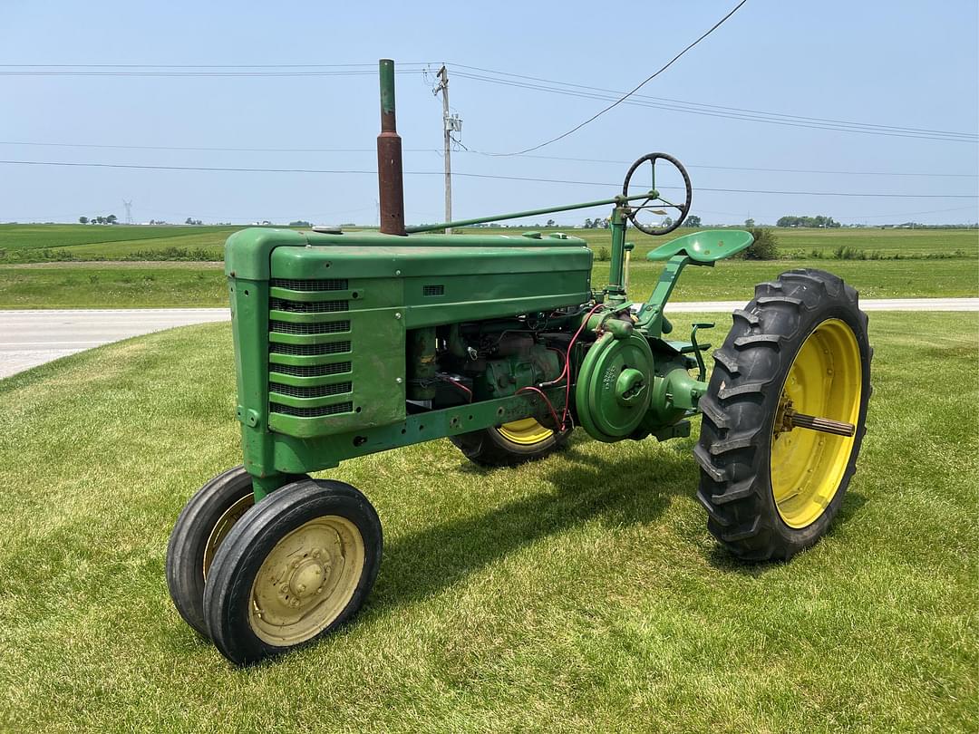 Image of John Deere H Primary image
