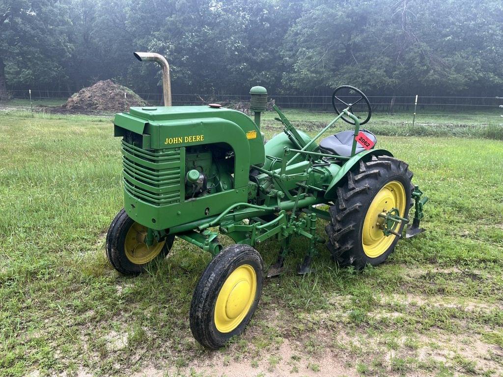 Image of John Deere LA Primary image