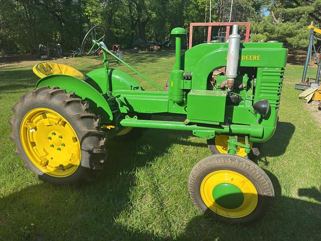 Image of John Deere LA equipment image 1