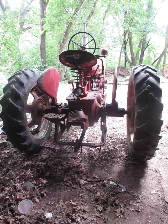 Image of Farmall M equipment image 4