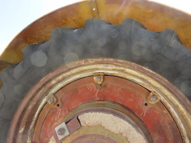 Image of Minneapolis-Moline UTS equipment image 4