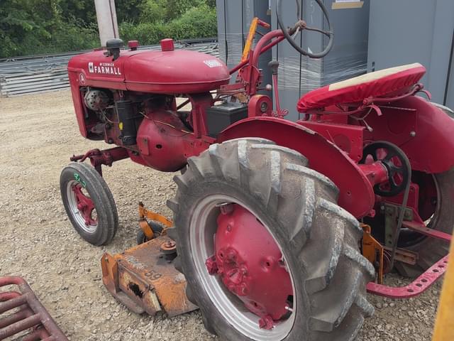 Image of Farmall A equipment image 2