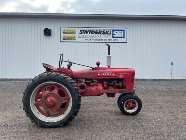 Image of Farmall H equipment image 1
