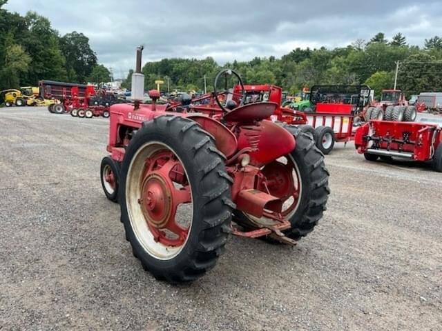 Image of Farmall H equipment image 4