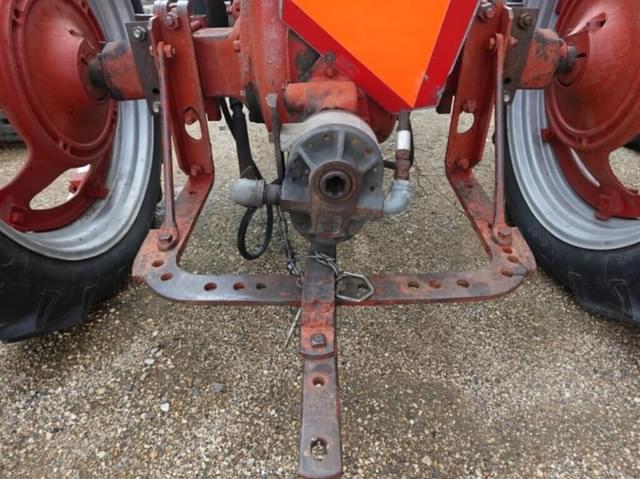 Image of Farmall H equipment image 4
