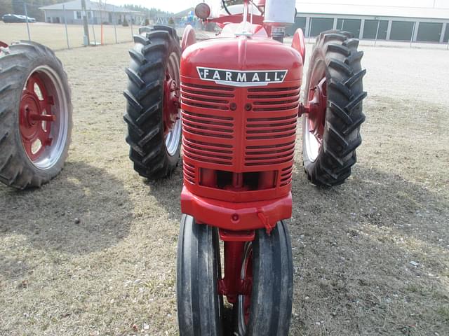 Image of Farmall H equipment image 3