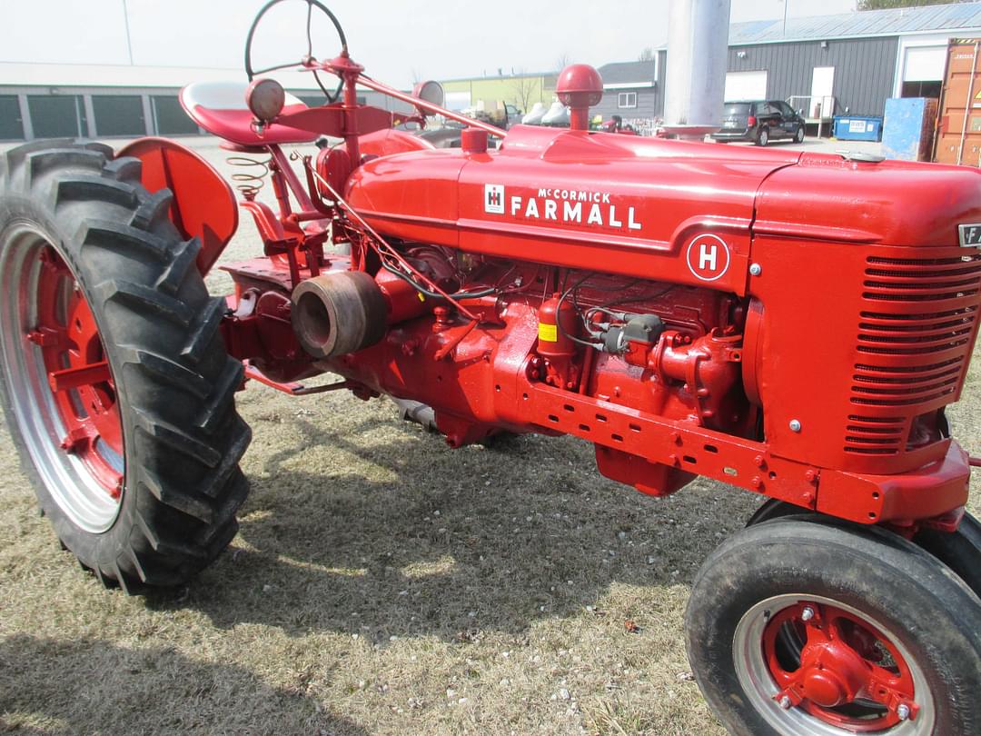 Image of Farmall H Primary image
