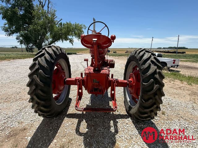 Image of Farmall M equipment image 4
