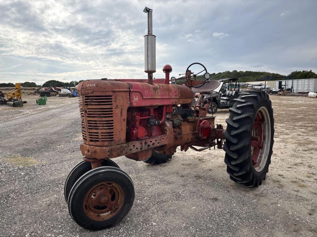 Image of Farmall M Primary image