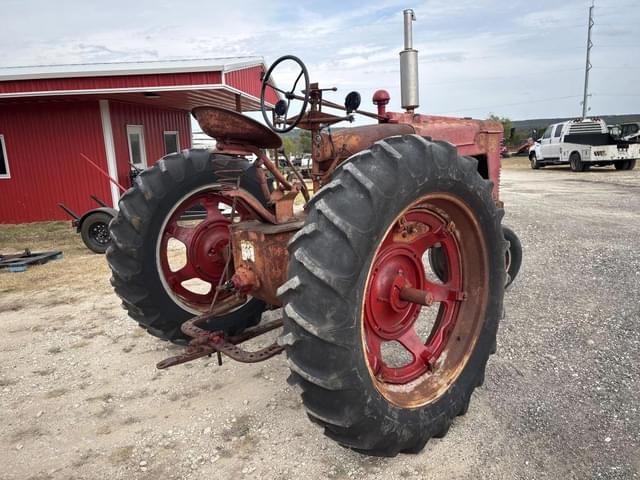 Image of Farmall M equipment image 4