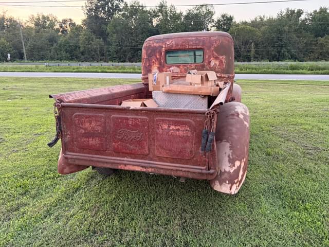 Image of Ford F-100 equipment image 4
