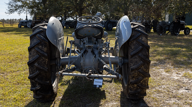 Image of Ferguson TO-20 equipment image 1