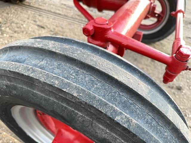 Image of Farmall H equipment image 4