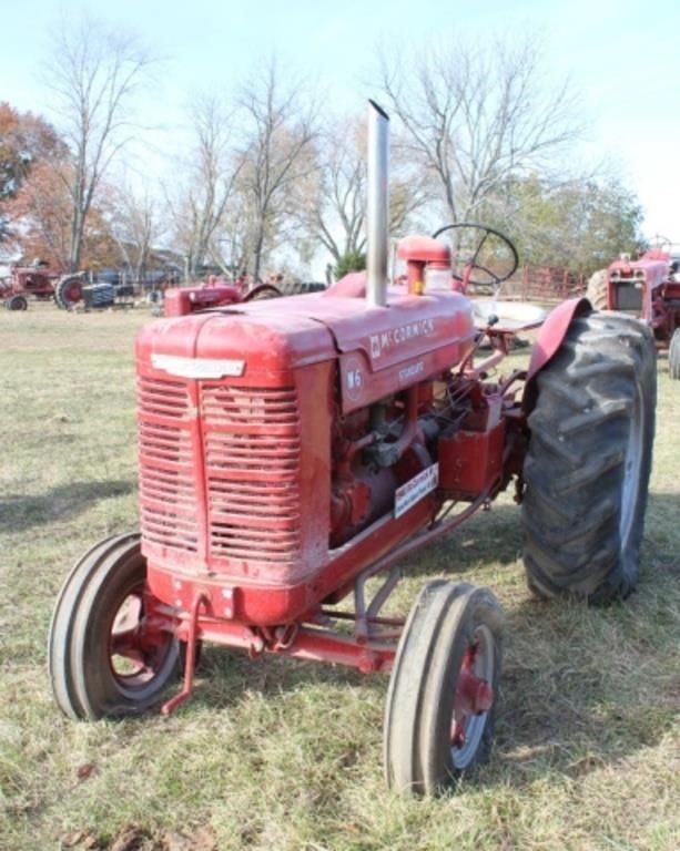 1946 International Harvester W-6 Equipment Image0