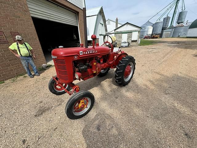 Image of Farmall A equipment image 2