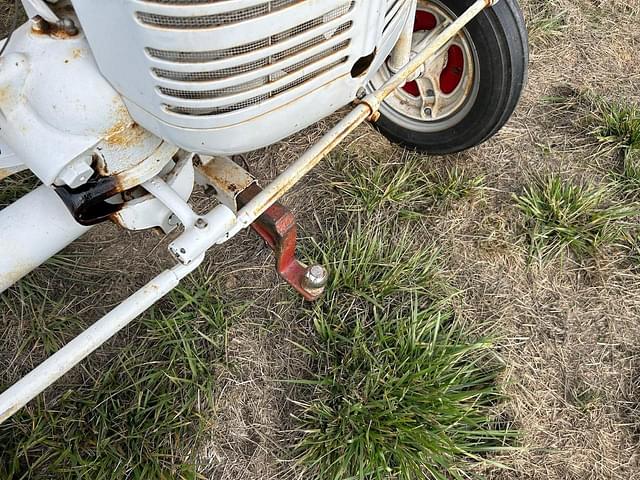 Image of Farmall A equipment image 3