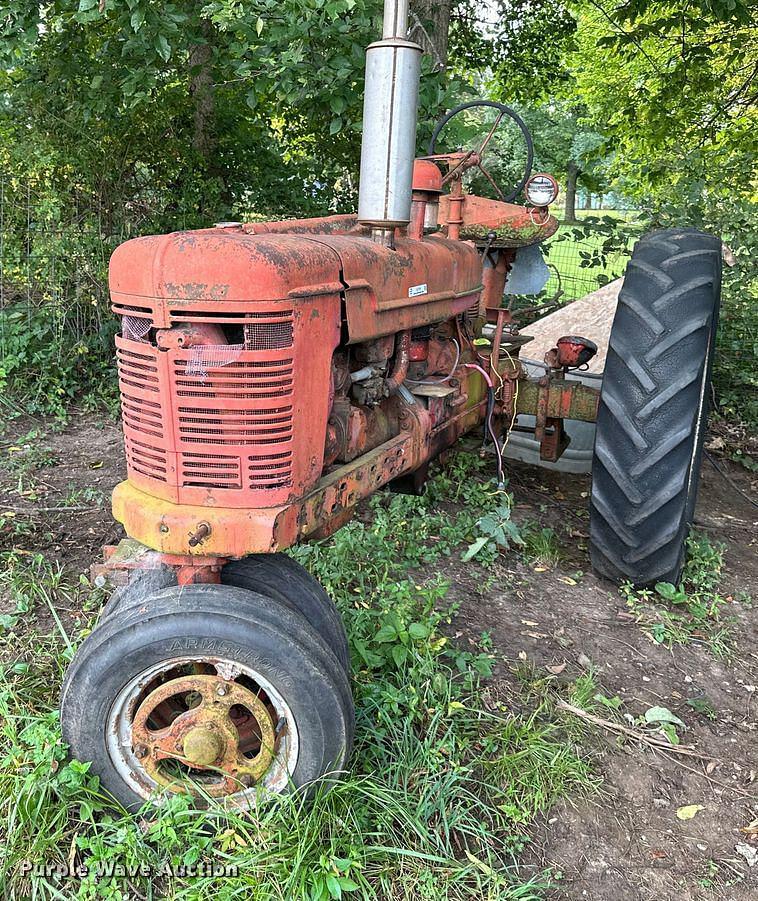 Image of Farmall H Primary image