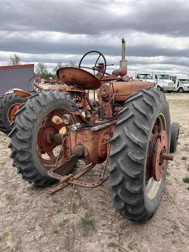 Image of International Harvester M equipment image 2