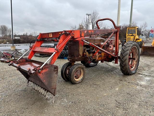 Image of International Harvester M equipment image 2