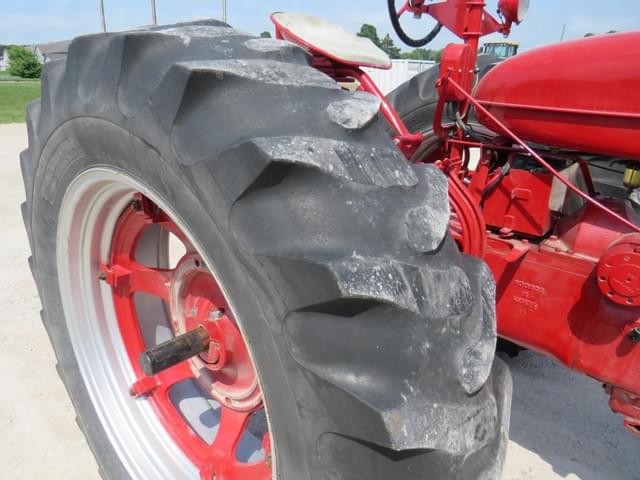 Image of International Harvester M equipment image 3