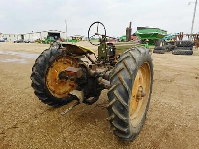 Image of John Deere B equipment image 2