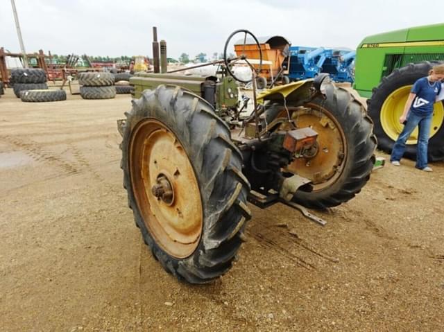 Image of John Deere B equipment image 3