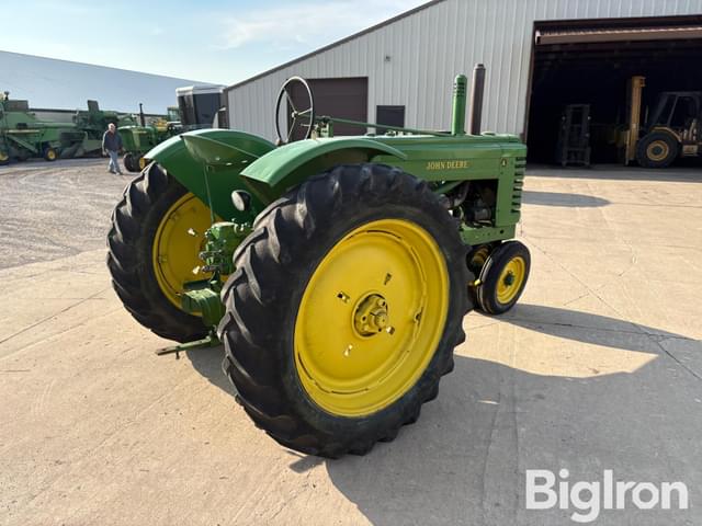Image of John Deere A equipment image 4