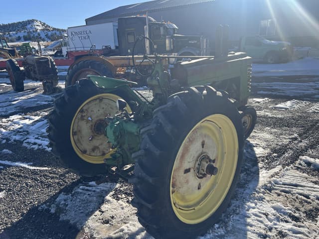 Image of John Deere A equipment image 2