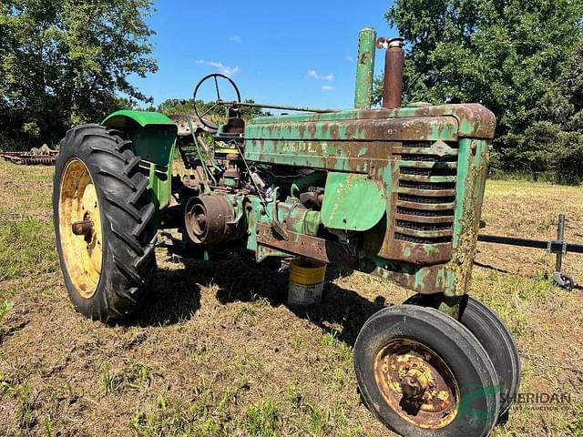 Image of John Deere A equipment image 1