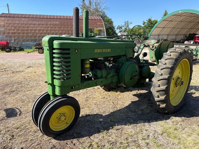Image of John Deere A equipment image 1