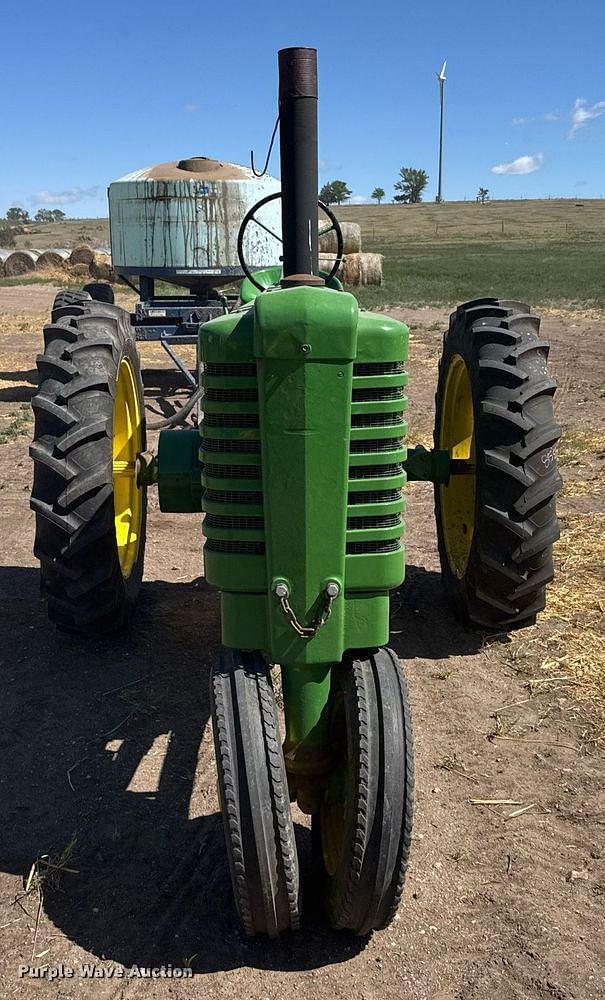 Image of John Deere A equipment image 1