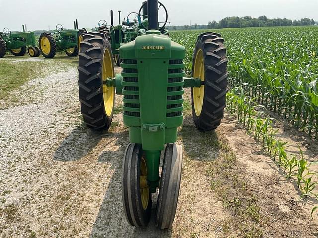 Image of John Deere B equipment image 1