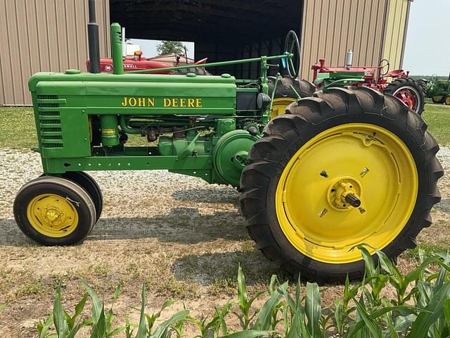 Image of John Deere B equipment image 3