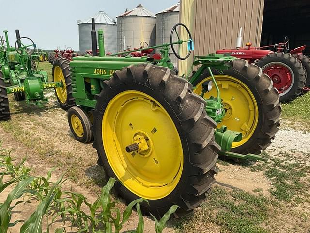 Image of John Deere B equipment image 4